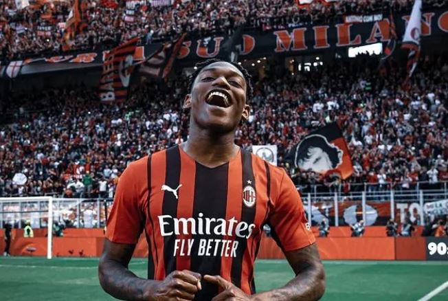 Futbollisti i Milanit vlerësohet si “Lojtari më i mirë” për sezonin 2021-22