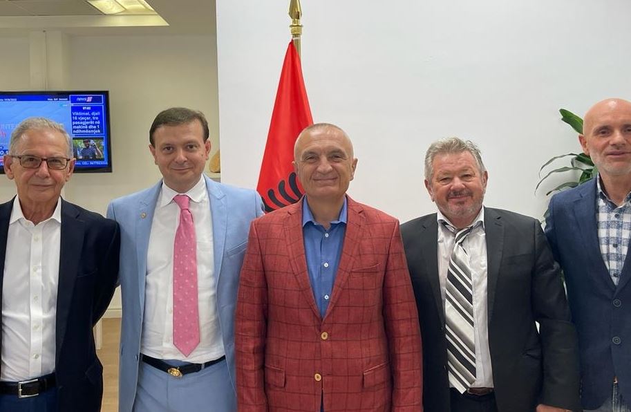 Meta takim me përfaqësues të “Vatrës”: Ndamë ide të çmuara për forcimin e marrdhënieve me diasporën