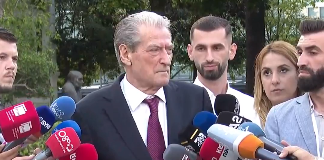 “Kuvend i denjë për kriminelët”, Berisha: Po legalizohen paratë e drogës e kanabisi