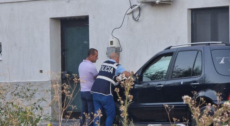 EMRAT/ Ngjarja e rëndë në Pogradec, identifikohet autori i vrasjes me thikë dhe personi që ndërroi jetë