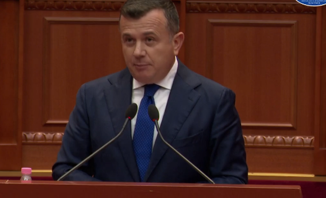 Balla: Mediat ruse janë financuar për të transmetuar live protestat e PD-së