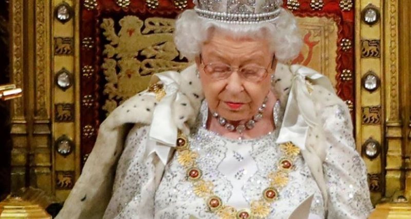 “Ura e Londrës është rrëzuar”/ Çfarë do të ndodhë në Britani nëse Mbretëresha Elizabeth ndërron jetë