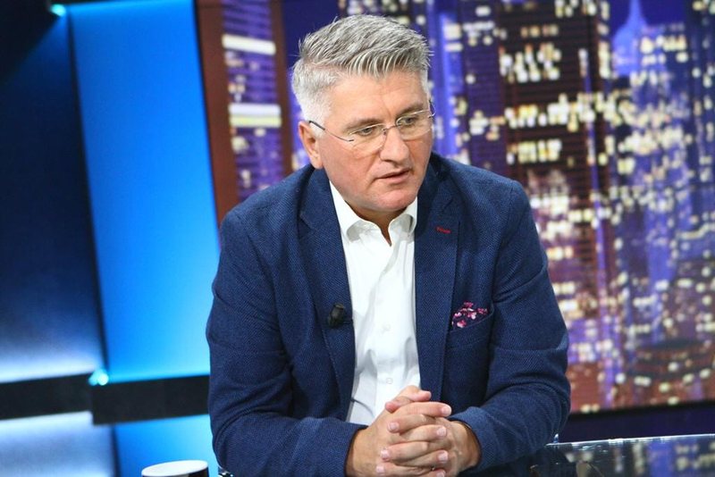 Kritikat për prezencën në emision, reagon Agron Gjekmarkaj: Nuk i kam futur kurrë kujt dorën në xhep, jam larë me djersën time!