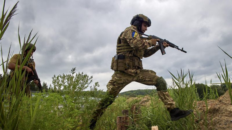 Finlanda jep mbi 8 milionë euro ndihmë ushtarake për Ukrainën