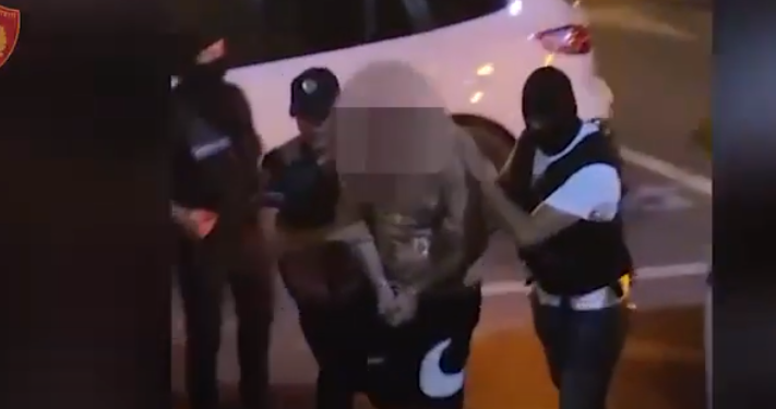 Po transportonin 50 emigrantë ilegalisht, prangosen 3 persona