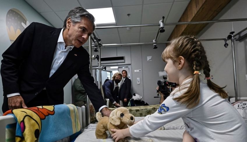 Sekretari Blinken në Kiev, njofton 2.6 miliardë dollarë ndihma për Ukrainën
