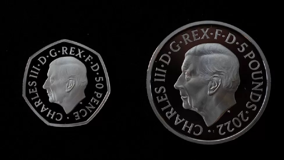 Zbulohen monedhat e reja me portretin e Mbretit Charles