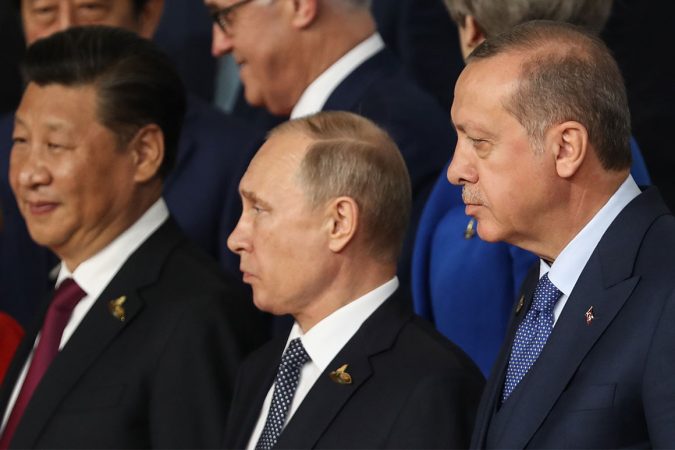 Pak orë pas diskutimeve strategjike, lideri kinez shpërfill darkën zyrtare me Putin dhe Erdogan, ja çfarë ndodhi