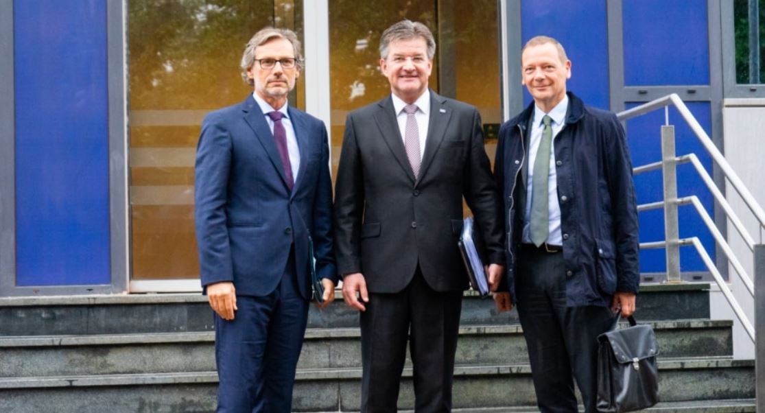 Diplomatët evropianë mbajnë “diskutim të rëndësishëm” me Kurtin