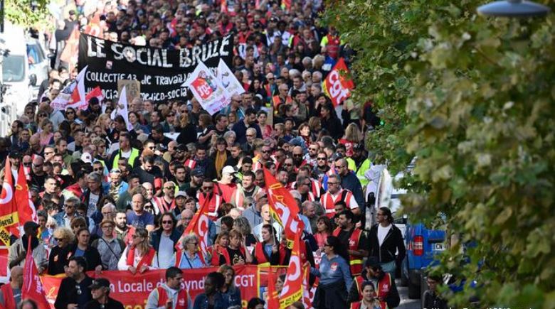 Mijëra francezë protestojnë kundër çmimeve të larta dhe reformës së pensioneve