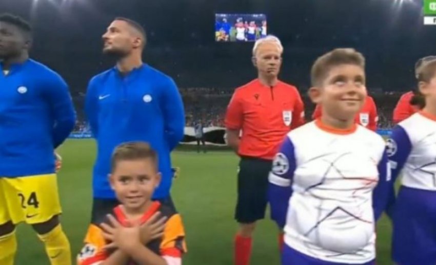 Shqiponja e “vogël” çmend serbët gjatë himnit të Champions, ndodh në “San Siro”