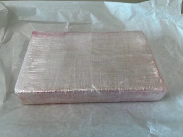 Shpërndanin lëndë narkotike, arrestohen dy shqiptarë, sekuestrohen heroinë e kokainë