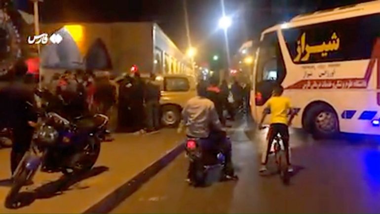 Sulm terrorist në Iran, 15 të vrarë dhe 40 të plagosur