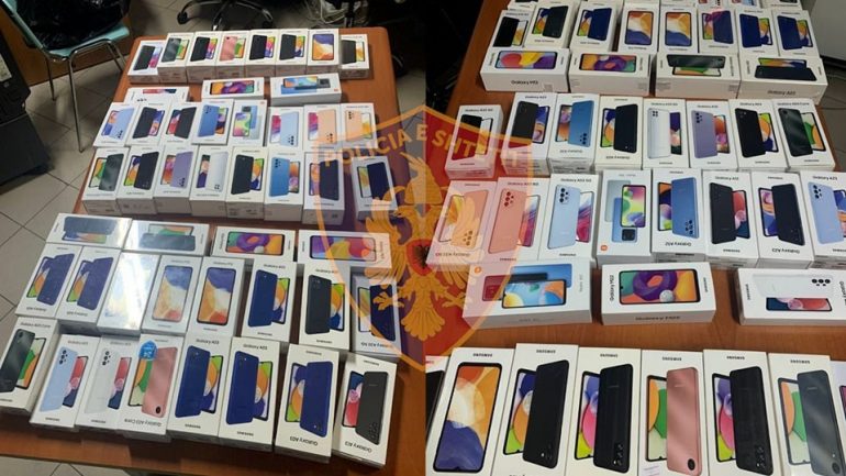 Shisnin celularë të kontrabanduar, 3 të arrestuar