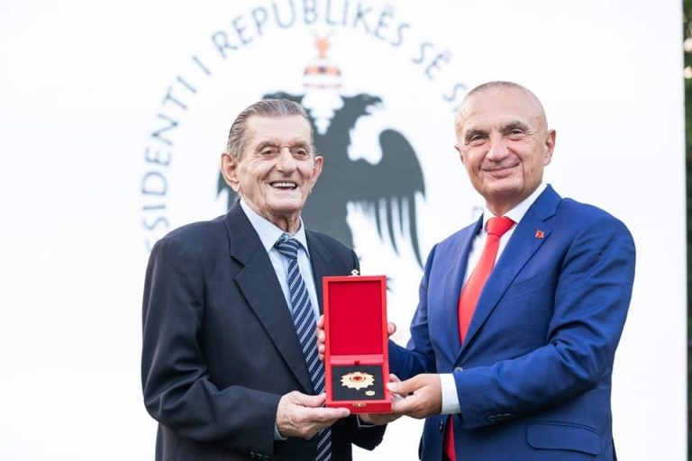 “Mburoja e pakalueshme e portës”/ Meta i shpreh ngushëllimet familjes Maliqati: Do ta kujtojmë gjithmonë!