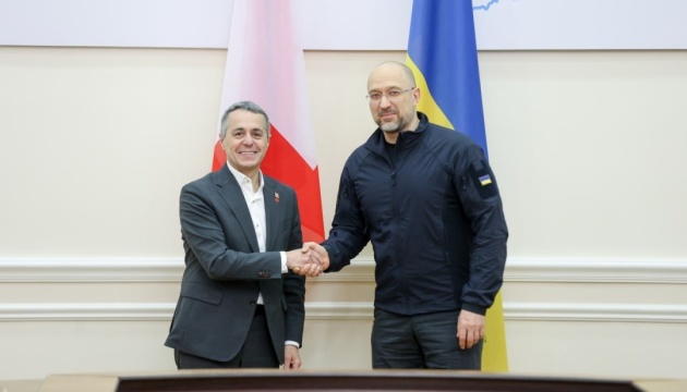 Zvicra përgatit paketën e re të ndihmës humanitare për ukrainasit