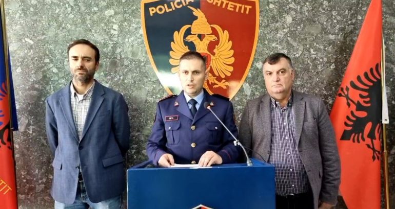 Operacioni me 15 të arrestuar në Durrës, policia deklaratë për mediat (LIVE)