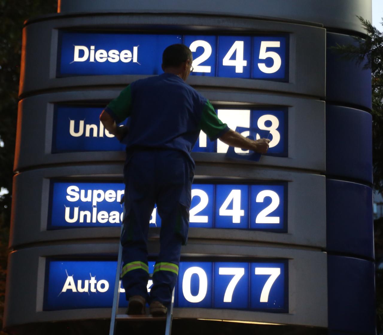 Fundjavë të këndshme me 245 lekë litrin! Momenti kur pikat ndërrojnë çmimin