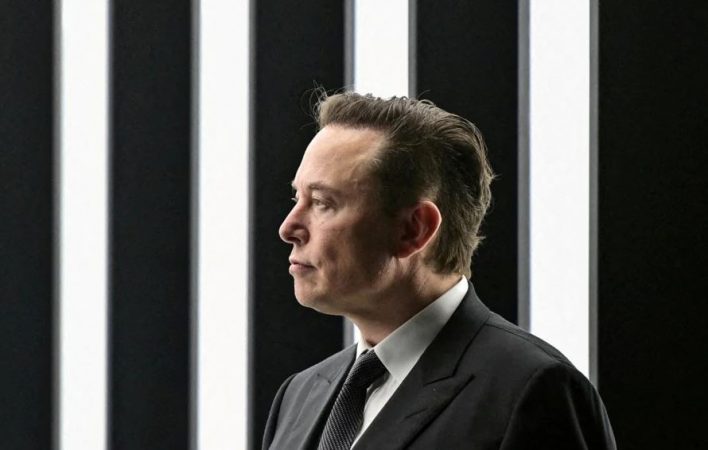 Elon Musk merr kontrollin e Twitter-it, por si do të jetë më tej platforma?