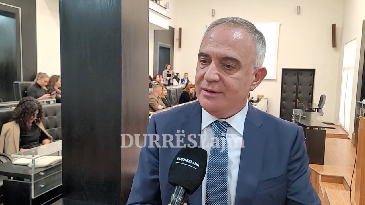 Takimi &#8220;Dita e Transparencës&#8221; në Durrës, Dervishi: Autoritetet publike shpesh vonojnë qytetarët për të Drejtën për Informim (VIDEO)