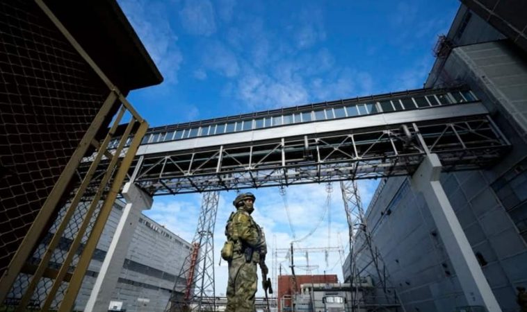 “E nxorën nga makina dhe i mbyllën sytë”, OKB kërkon lirimin e shefit të centralit të Zaporizhjës