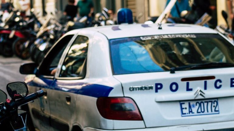 “Do ju vras dhe më pas do ju djeg me benzinë”/ Dhunonte dhe kërcënonte gruan dhe prindërit e saj, 40 muaj burg për biznesmenin shqiptar