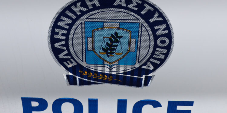 Dhunoi mbesën 2-vjeçare brenda pastiçerisë në mes të ditës, pranga për 50-vjeçarin shqiptar