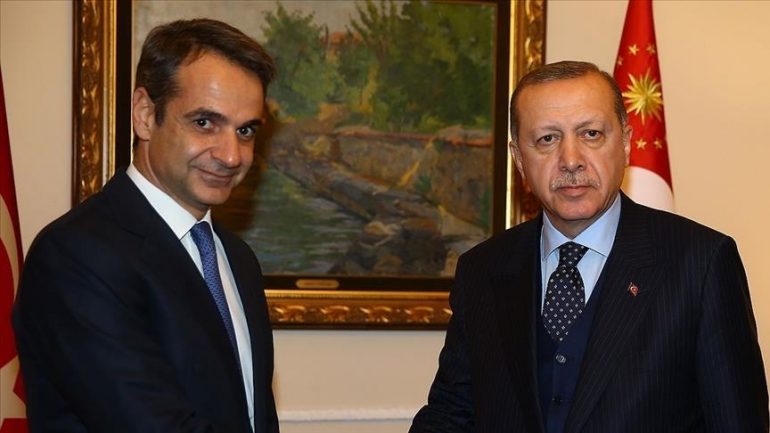 A do të takohen Erdogan dhe Mitsotakis në Pragë? Zëdhënësi i qeverisë greke: Ankaraja po injoron ndërkombëtarët