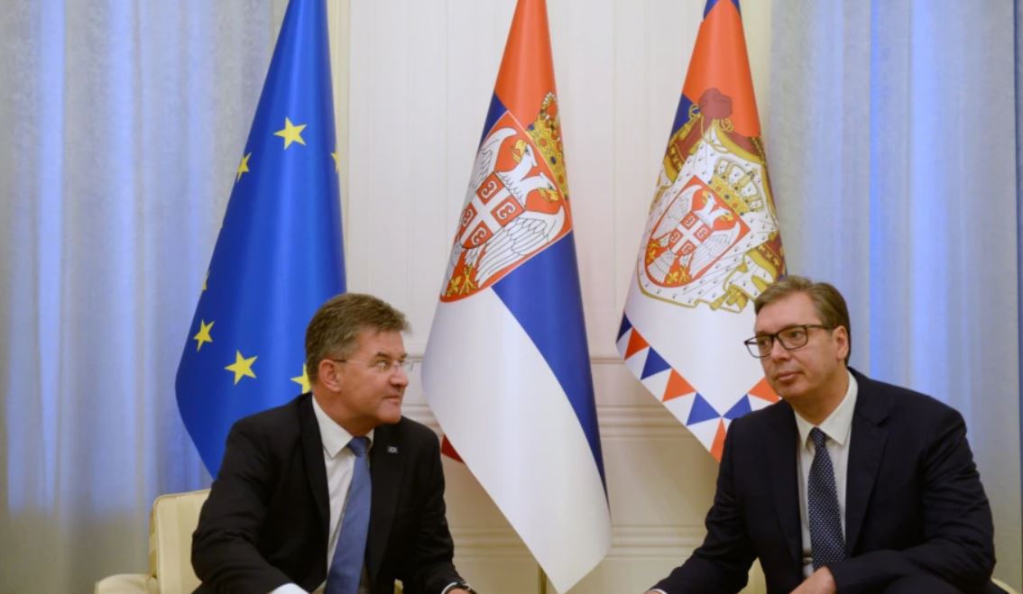 Lajçak takon Vuçiçin në Beograd