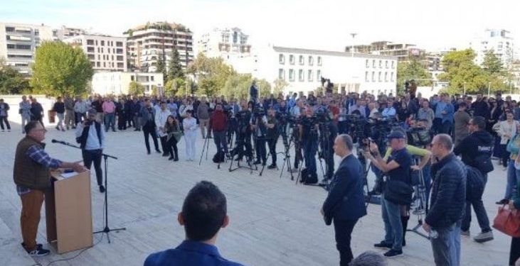 Nis protesta para Universitetit të Arteve, pedagogët kërkojnë plotësimin e kërkesave të tyre