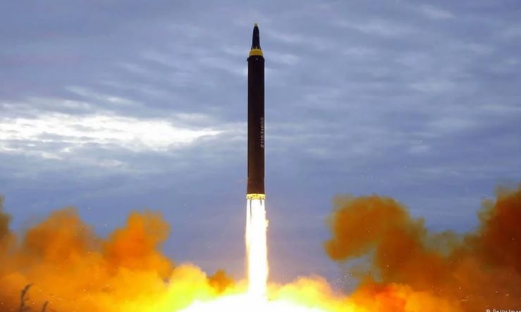 Çfarë po ndodh? Koreja Veriore lëshon raketë balistike mbi Japoni