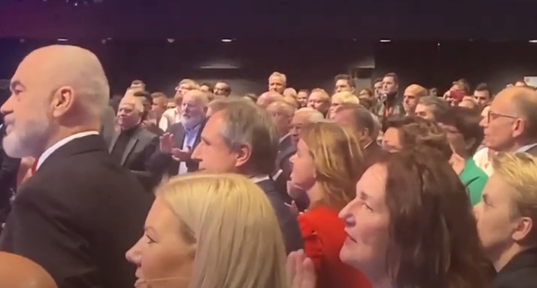 Borrell dhe liderët europianë këndojnë “Bella Ciao”, Rama nuk i bashkohet korit (VIDEO)