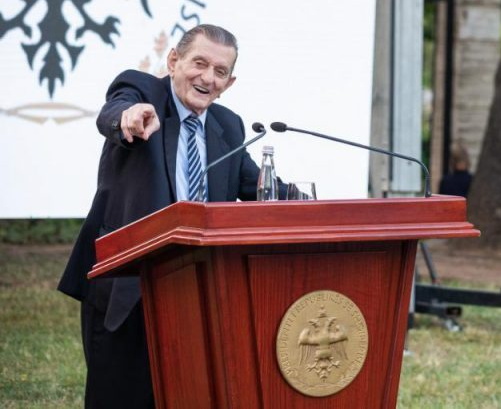 Ndahet nga jeta Sulejman Maliqati, ikona e portës shqiptare