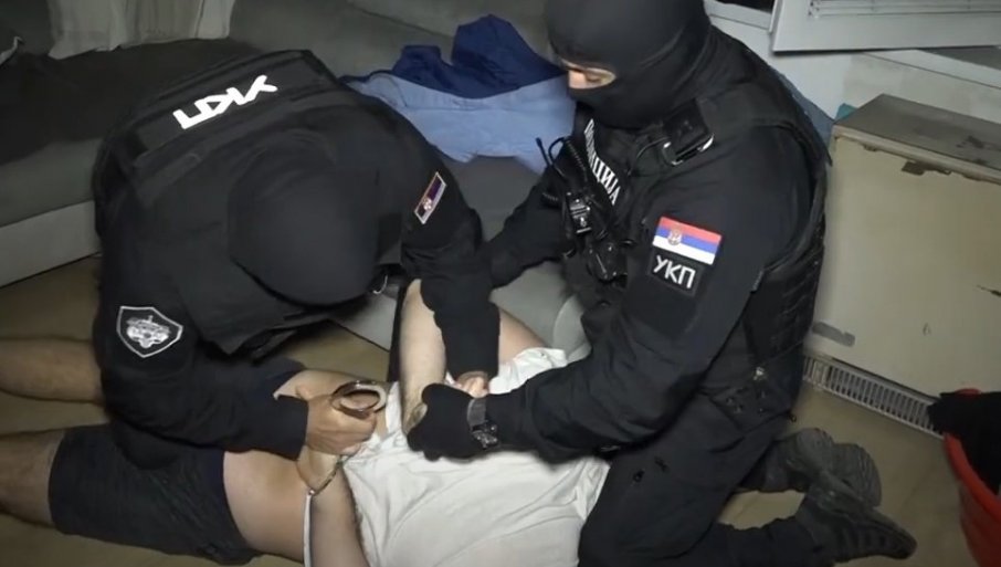 Kishin planifikuar vrasjen e disa personave, mes tyre edhe presidentin serb dhe fëmijët e tij, arrestohen 18 persona në Beograd