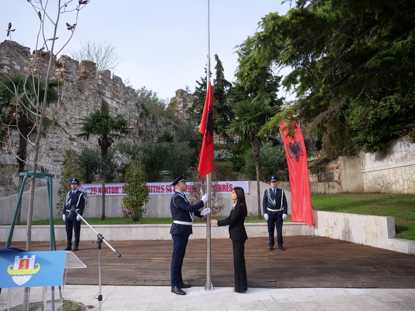 Durrësi feston sot 110-vjetorin e ngritjes së flamurit (VIDEO)