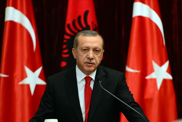 Mes tyre edhe Shqipëria me Kosovën, Erdogan publikon flamujt e disa shteteve