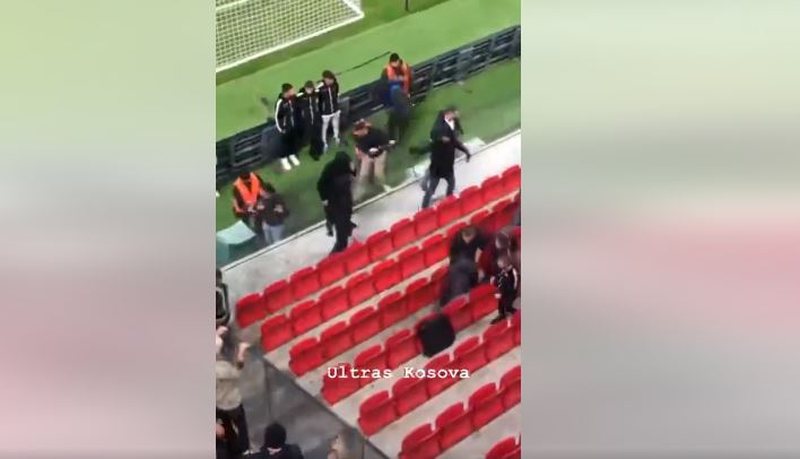 VIDEOLAJM/ Plas sherri mes tifozëve të Italisë dhe Shqipërisë