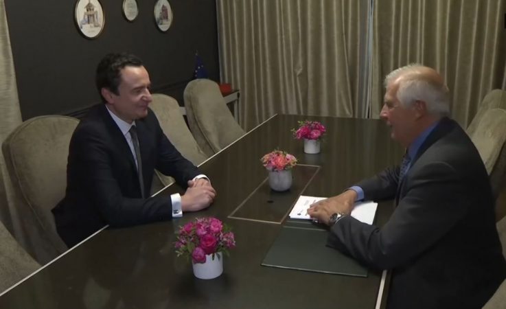 Borrell takon veç e veç Kurtin dhe Vuçiçin në Paris. Zbardhen detaje nga takimet