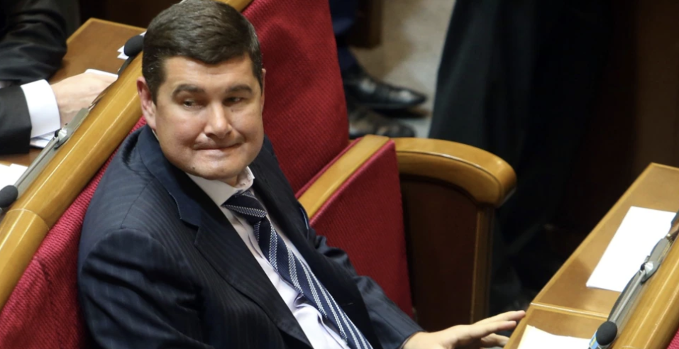 Oligarku ukrainas i sanksionuar nga SHBA-ja merr shtetësi maqedonase