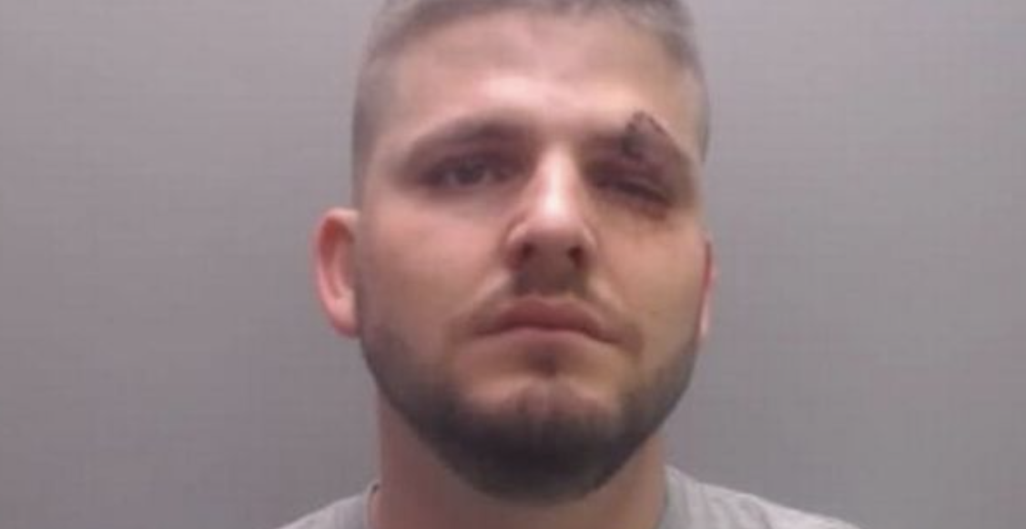 EMRI/ U arrestua në një shtëpi bari në Londër, 27-vjeçari shqiptar dënohet me 21 muaj burg