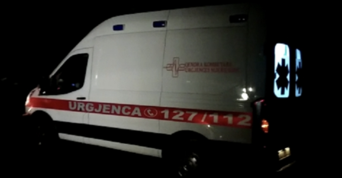 Aksident i rëndë, 4 të rinj të plagosur, dy prej tyre rendë