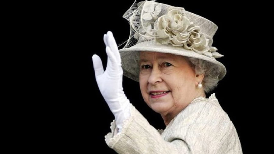 Zbulohen detajet shokuese: Mbretëresha Elizabeth lindi 3 fëmijët e parë përmes teknikës së pazakontë