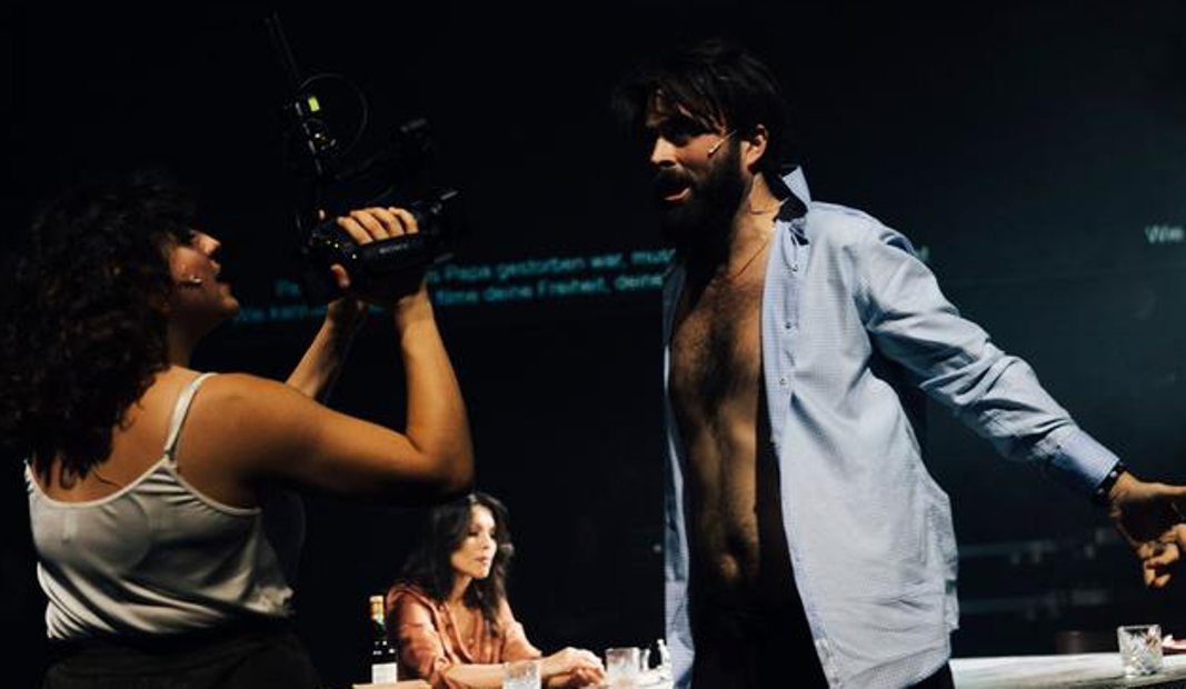 Berlin/ Jeta në fshehtësi e rinisë iraniane