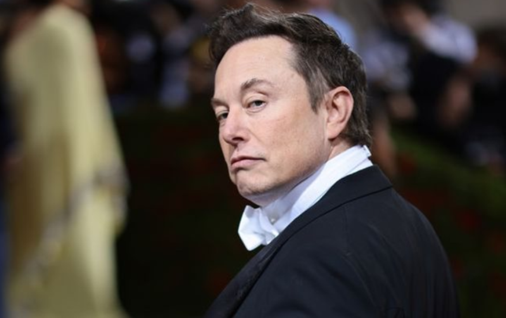 Elon Musk kërkon që stafi të punojë me orë të gjata ose të largohet