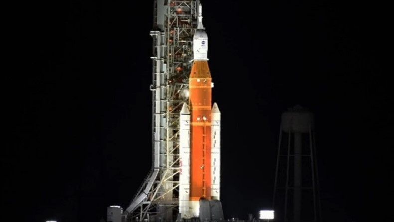 ​“Artemis” mbërrin në Hënë/ NASA: Deri më tani misioni ka tejkaluar pritshmëritë