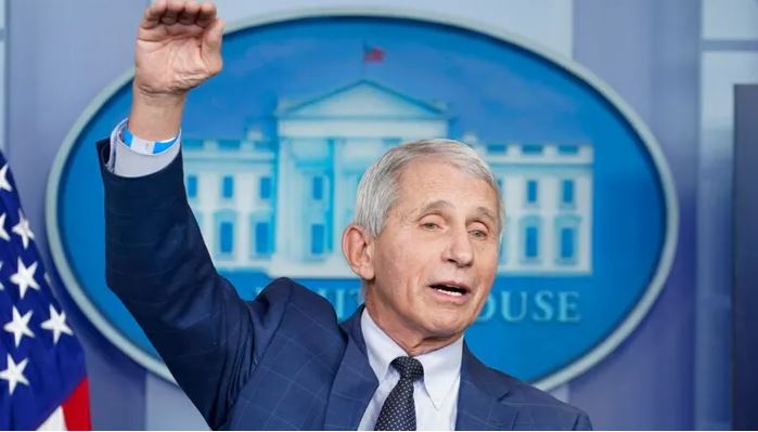 Tre vjet pas pandemisë, Anthony Fauci tregon prova të forta për origjinën e virusit: Nuk erdhi nga laboratori, por…