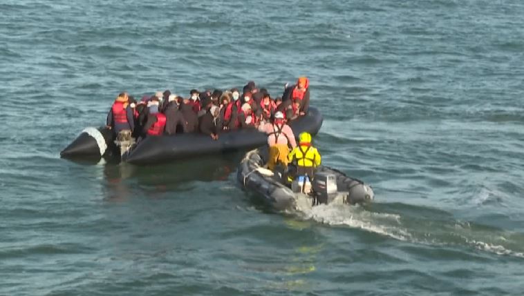 Çfarë parashikon marrëveshja britaniko-franceze për Kanalin e La Manshit