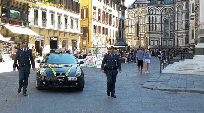 Furnizonin gjithë Italinë me kokainë e marijuanë, shpërbëhet banda e drogës e përbërë nga shqiptarë e rumunë