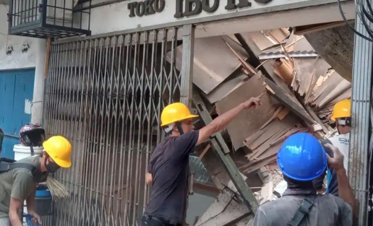 Tërmet i fortë tronditi Indonezinë, të paktën 44 viktima (VIDEO)
