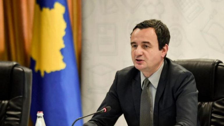 Serbët largohen nga institucionet e Kosovës, Kurti: Beogradi po bëhet vegël e Kremlinit